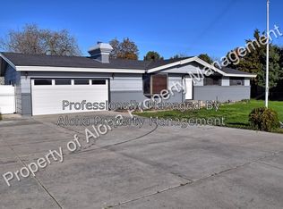 1835 N Locust Grove Rd, Meridian, ID 83646