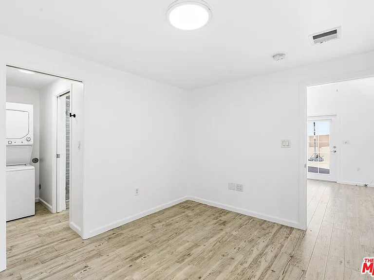 8424 W 4th St — Photo 13