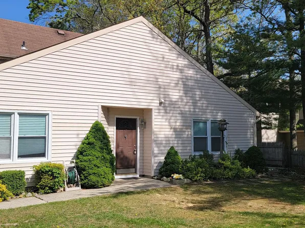 47 Pin Oak Ln, Little Egg Harbor, NJ 08087