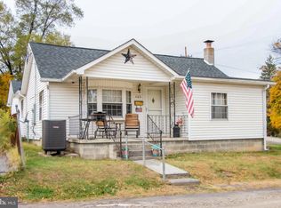 489 N Marsham St, Romney, WV 26757