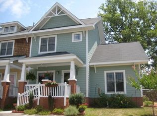 1051 Mica Lamp Ct, Apex, NC 27502