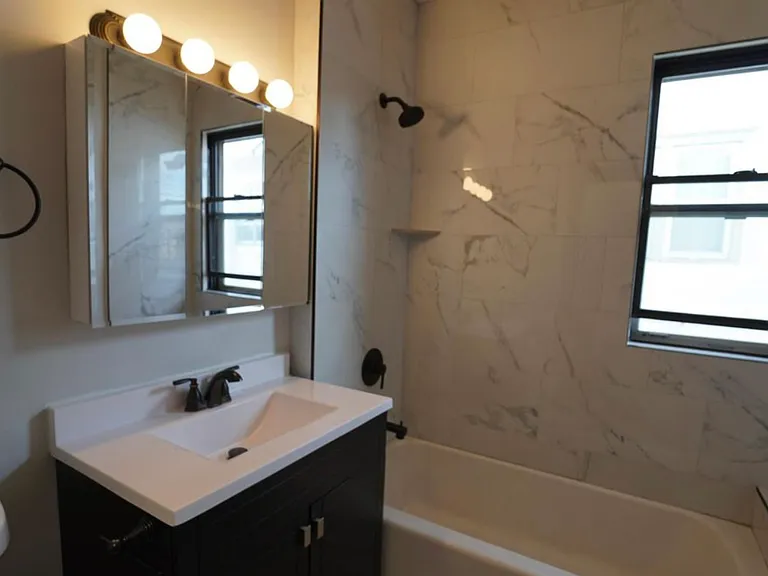 2586 Titus Ave — Photo 13