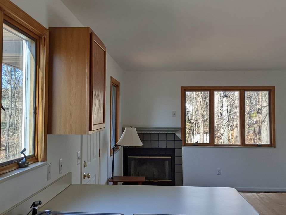 6032 Pickbourne St, photo 2