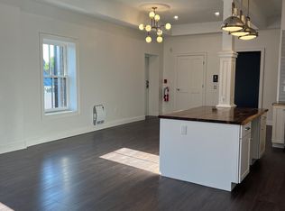 2 Pleasant St #3A, Brunswick, ME 04011