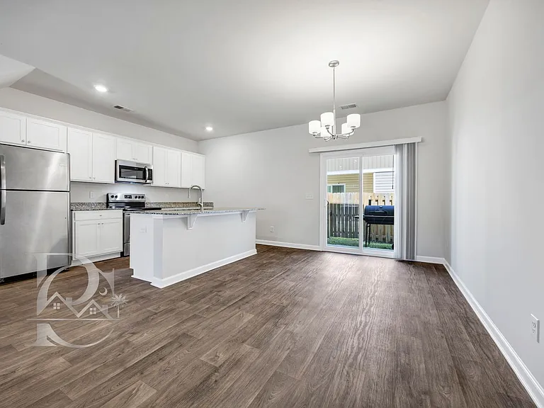 315 High Grove Way — Photo 8