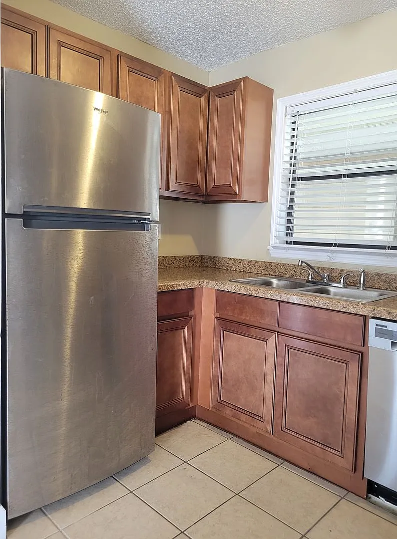 1800 3rd Ct SE — Photo 4