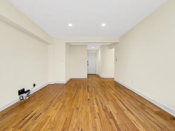 72-10 112th Street image 11 of 27