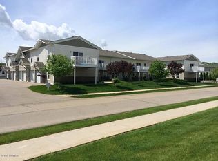 3738 Riverbed Ln SE APT 12, Caledonia, MI 49316