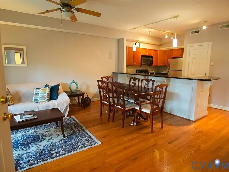 215 N 19th St #U11 — Photo 8
