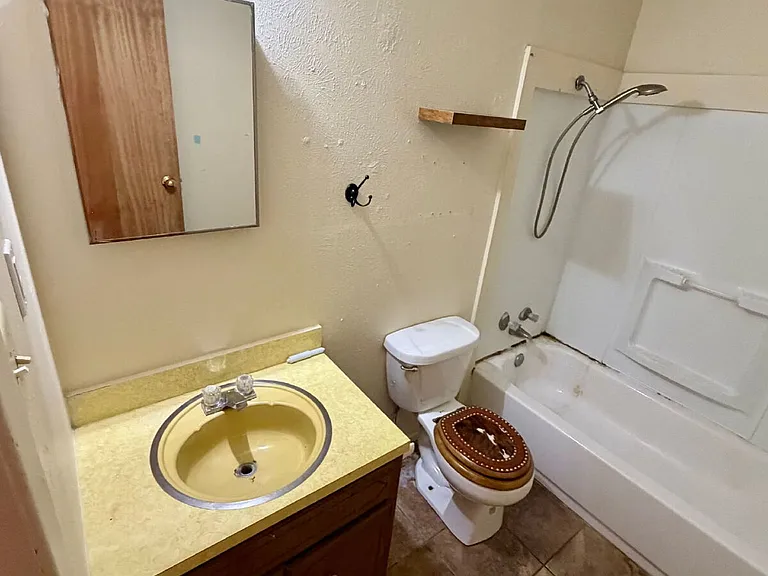 1363 W McNeill St #D — Photo 10
