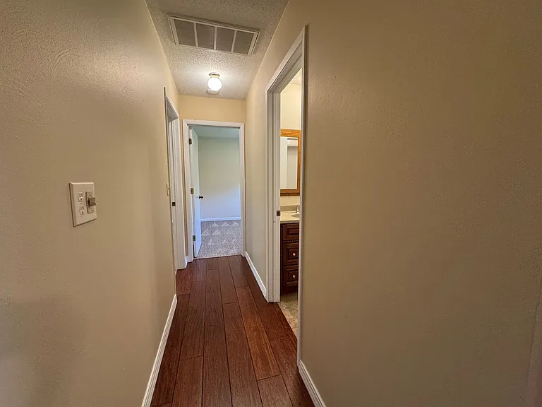 1701 Tower Rd — Photo 24