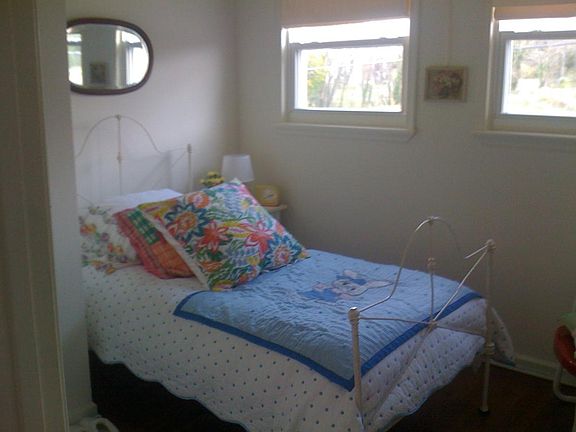 5th image of 2 Milbert Ct APT D