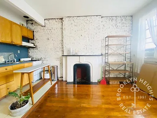 Rented by Brooklyn Heights Real Estate Inc | media 3