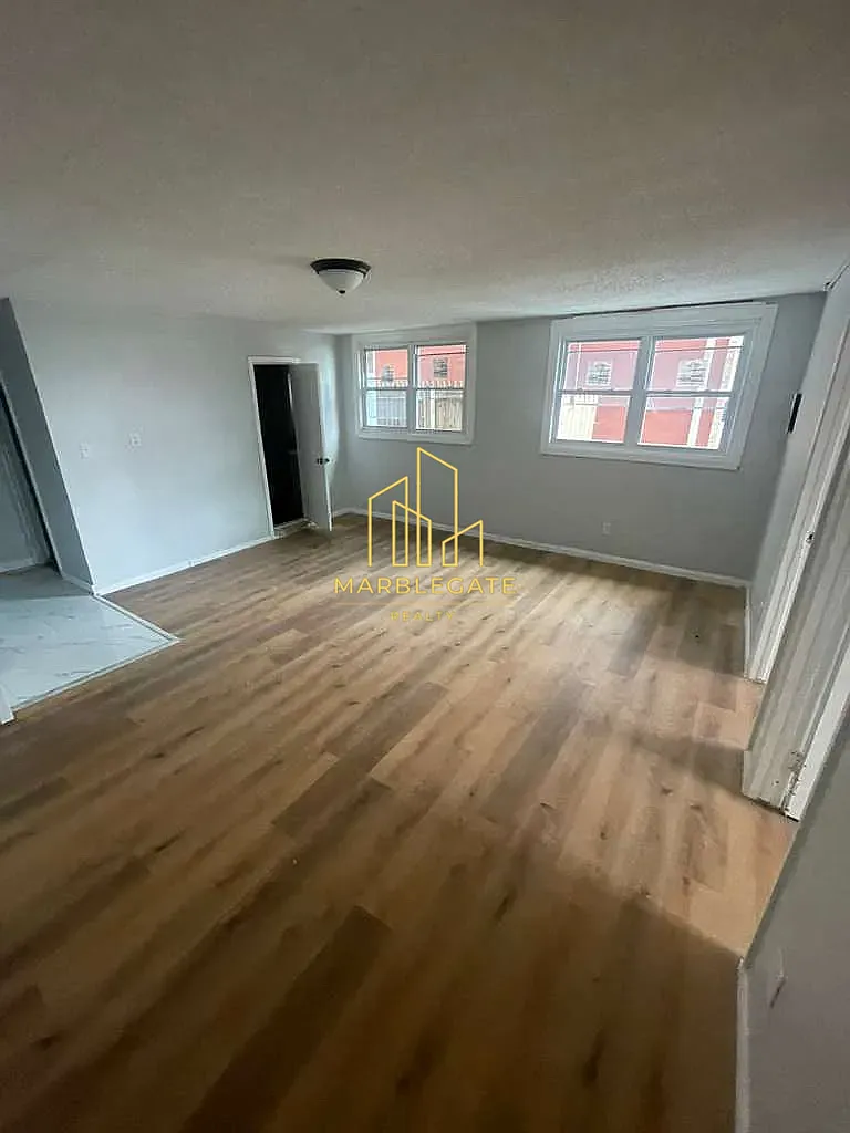 Building Photo - 77 Hope Ave #1E
