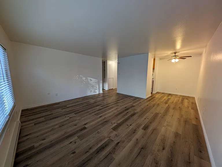 Tiki Apartments — Photo 8