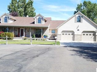 31 Sandy Ct, Torrington, WY 82240