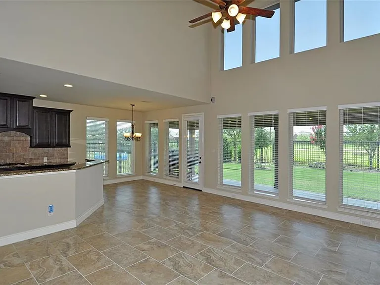 11002 Glenrothers Dr — Photo 8