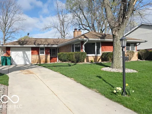 7886 Delaware Pl, Merrillville, IN 46410
