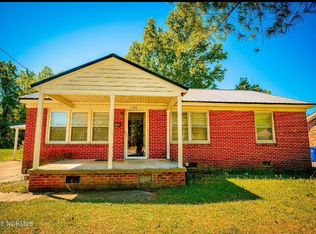1105 Sycamore Rd, Kinston, NC 28501