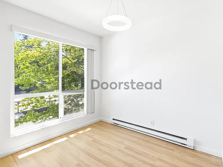 12700 NE 8th St #E303 — Photo 14