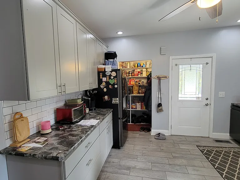 50 Amherst St — Photo 10