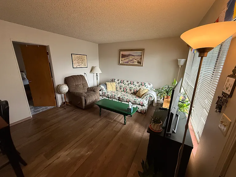 535 NE Maiden Ln #212 — Photo 1