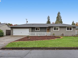 2338 Rose Blossom Dr, Springfield, OR 97477