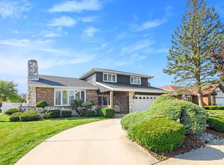 4021 W 93rd St, Oak Lawn, IL