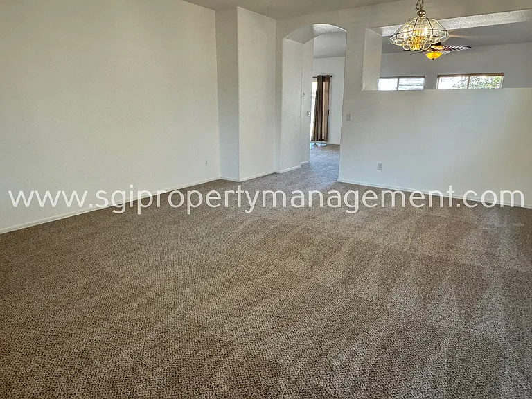 11630 W Washington St — Photo 4