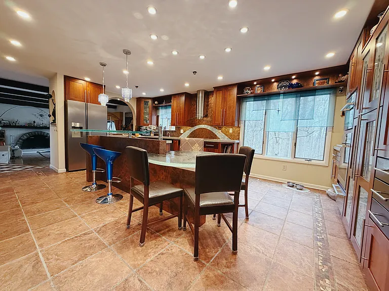 1317 Mettler Rd — Photo 25