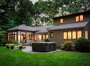 131 Tennyson Dr, Longmeadow, MA 01106