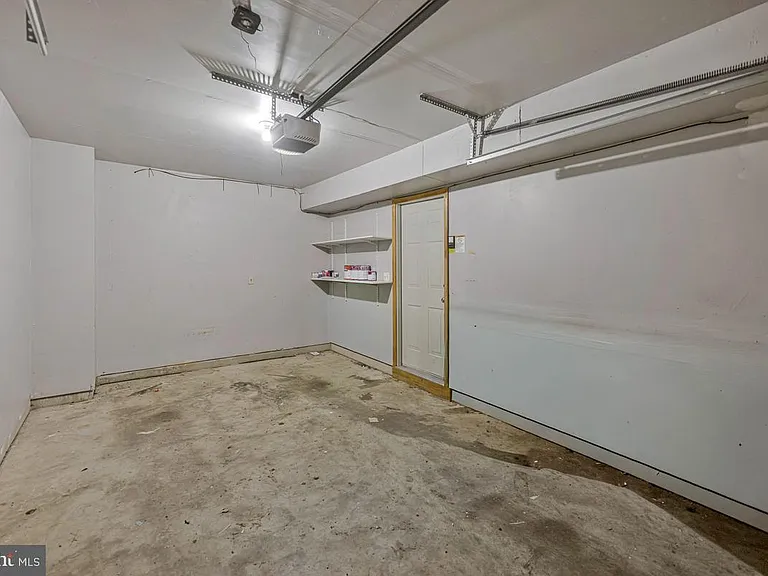1815 Spanish Oak Ln — Photo 33