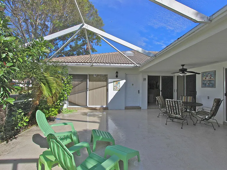 10201 Chapman Oak Ct — Photo 17