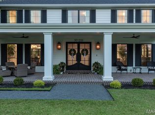233 Whiting Ln, Chesterfield, MO 63005