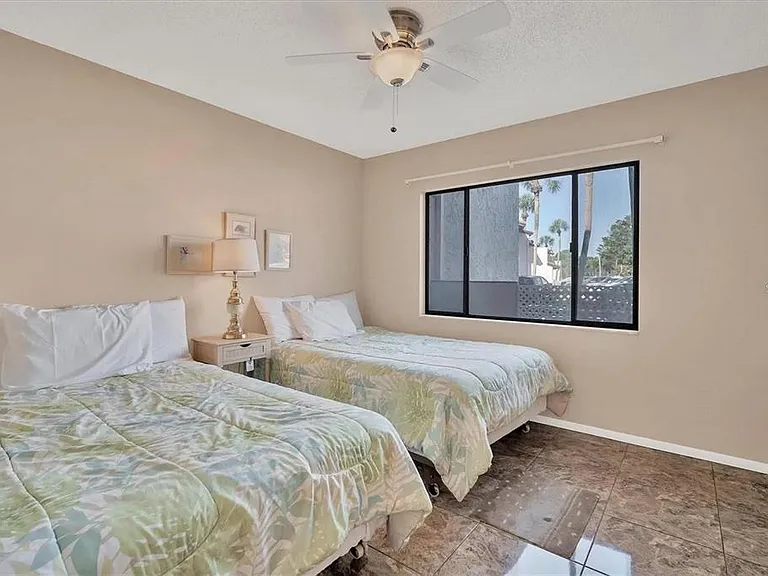 1624 Stickney Point Rd #108 — Photo 11