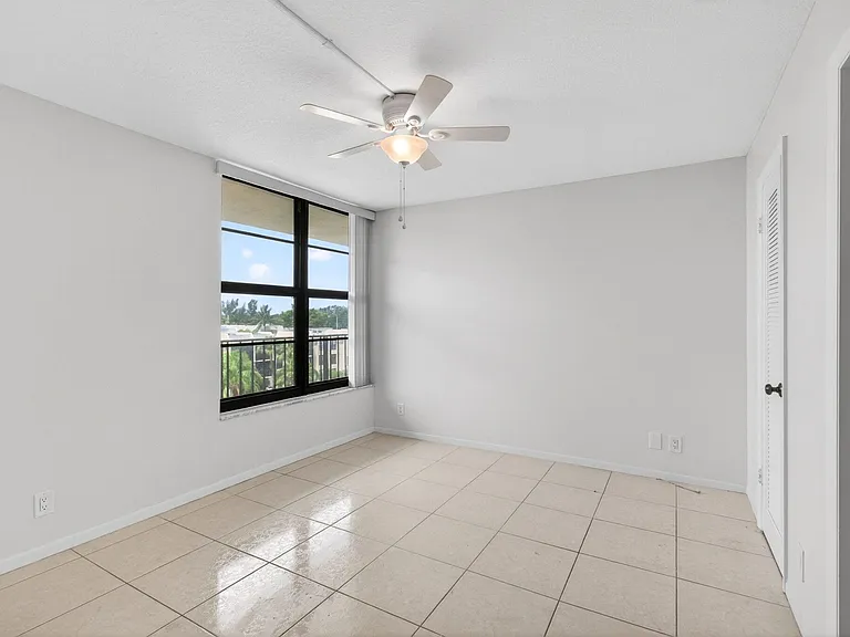 12 Royal Palm Way #501 — Photo 41
