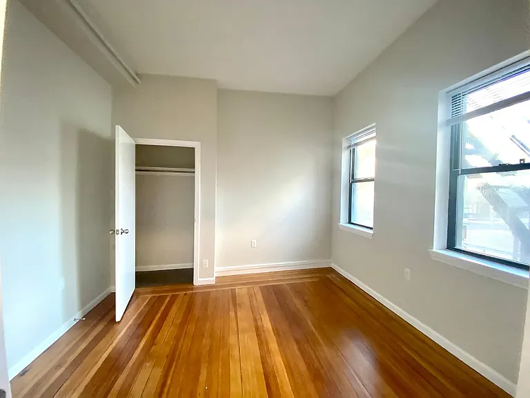 796 Main St — Photo 2