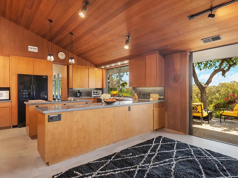 Laguna Blanca Dr — Photo 9