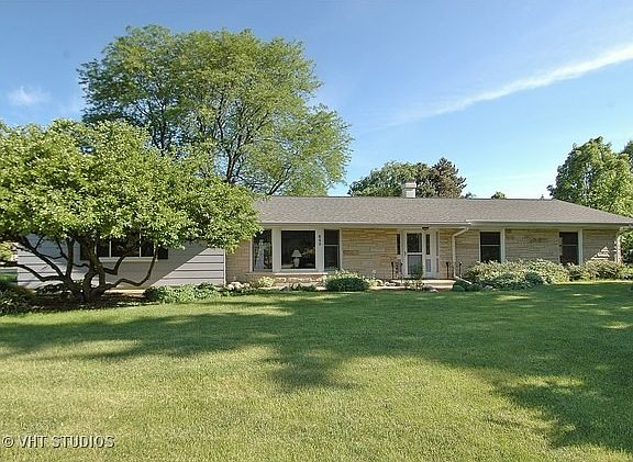 2nd image of 849 Winmoor Dr