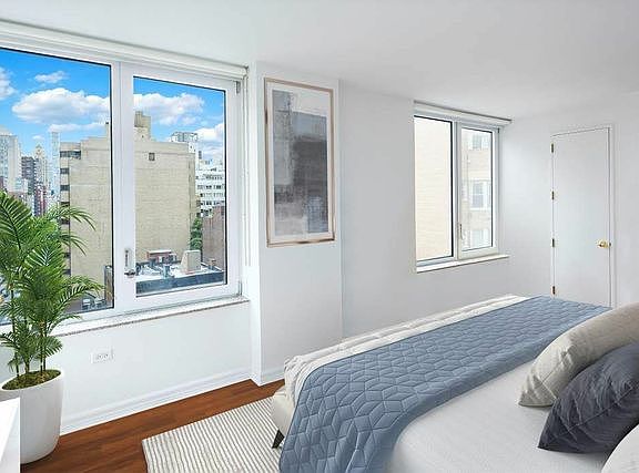4th image of 30 E 85th St #8B1