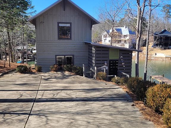 2nd image of 120 Eden Dr