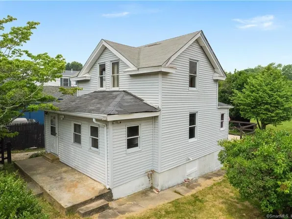 79 Willetts Avenue, New London, CT 06320
