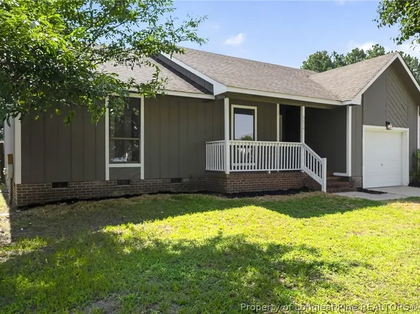 6874 Kingsgate Dr, Fayetteville, NC 28314