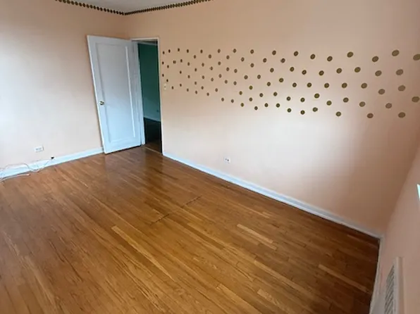 2821 Kings Highway image 8 of 18