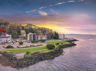1205 Harbor Ave SW, Seattle, WA 98116