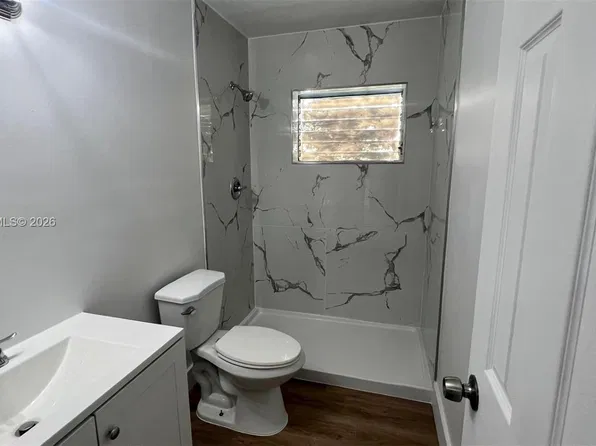 2441 NW 13th St APT 84, Miami, FL 33125