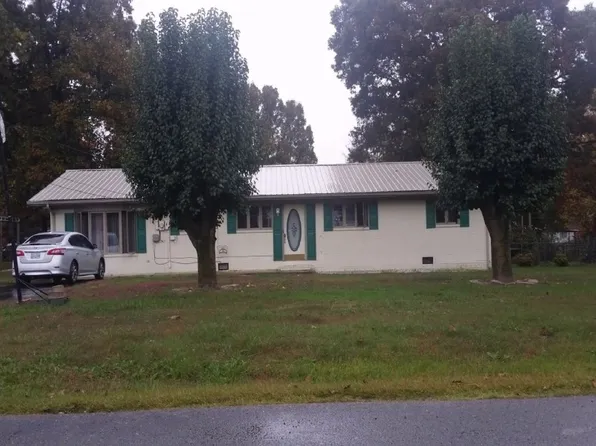 1102 Shady Ln, Manchester, TN 37355