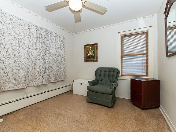5th image of 10104 S Kildare Ave
