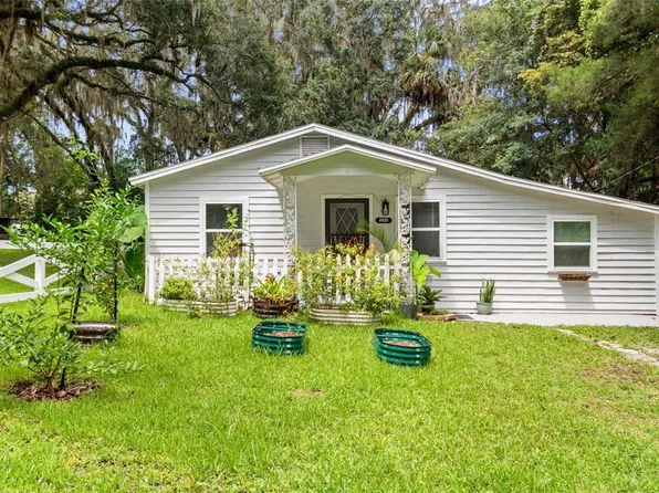 6025 Avenue J, Mc Intosh, FL 32664
