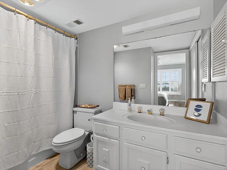 390 NE Edgewater Dr #403 — Photo 17